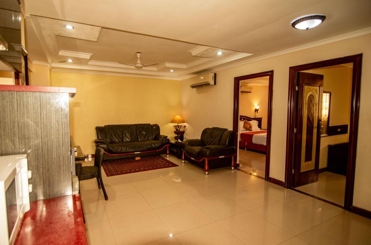 Urban Rose Hotel & Apartments Daressalam Exterior foto