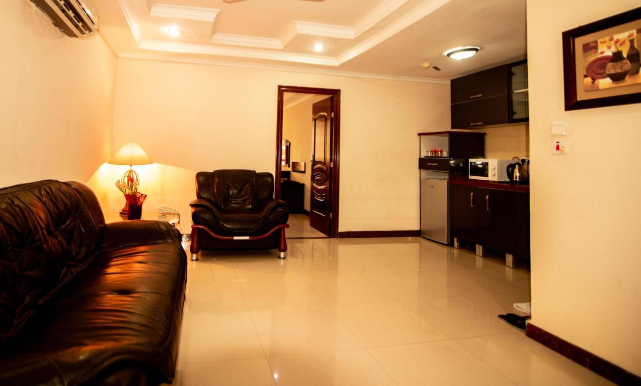 Urban Rose Hotel & Apartments Daressalam Exterior foto