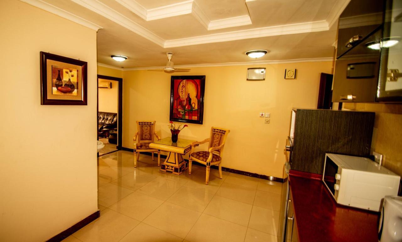 Urban Rose Hotel & Apartments Daressalam Exterior foto