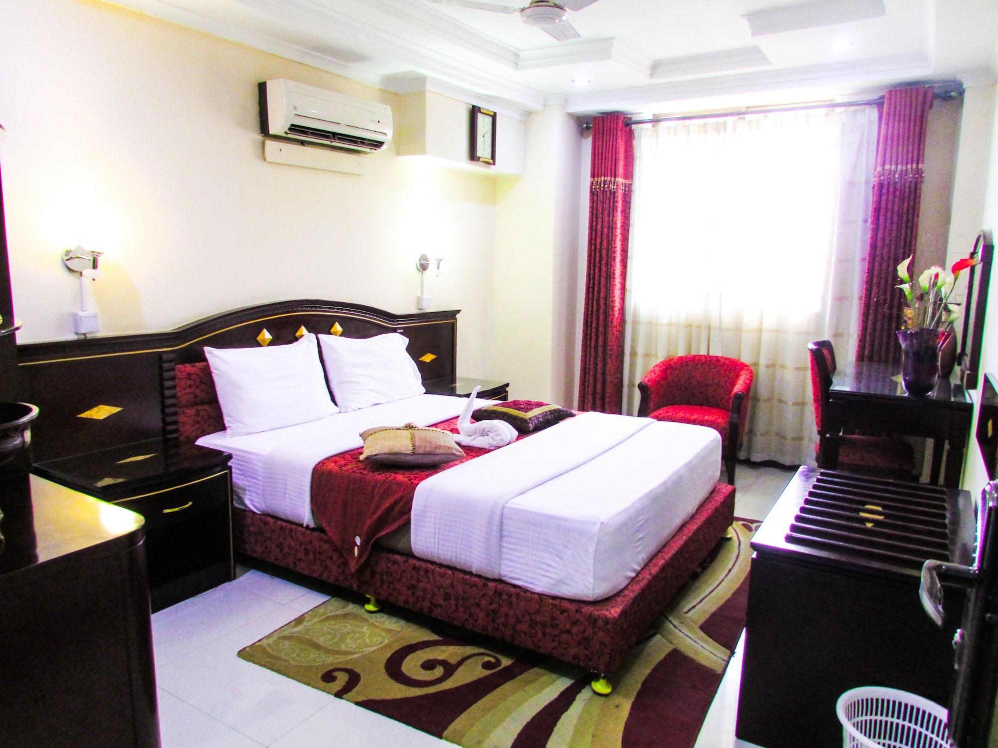 Urban Rose Hotel & Apartments Daressalam Exterior foto