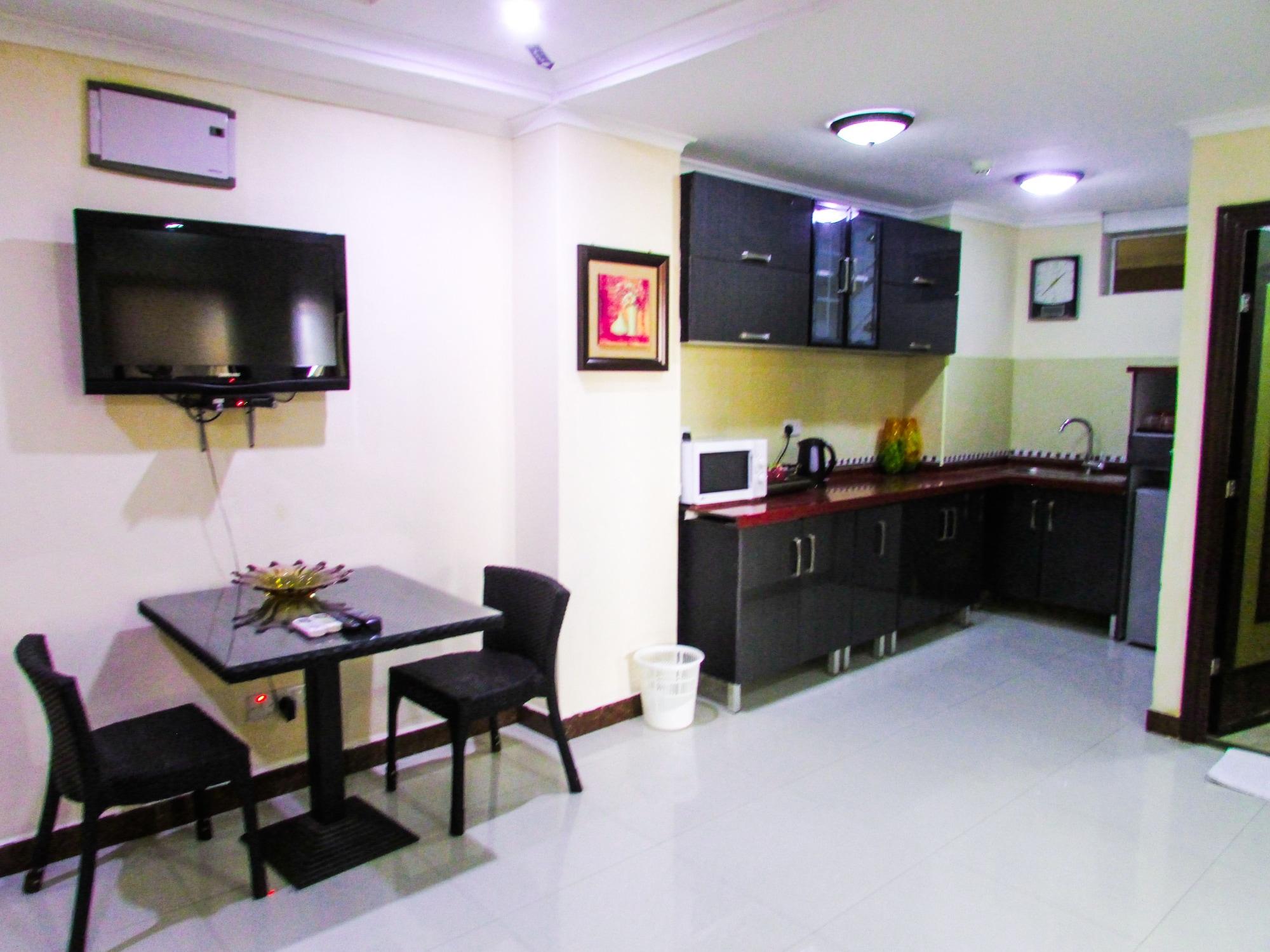 Urban Rose Hotel & Apartments Daressalam Exterior foto