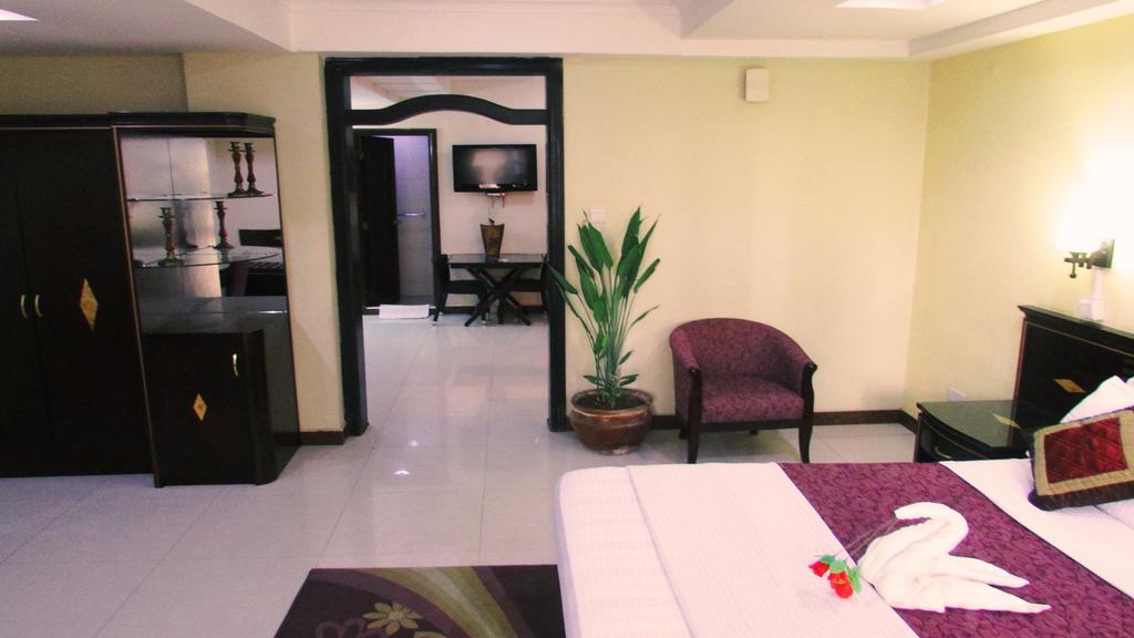 Urban Rose Hotel & Apartments Daressalam Exterior foto